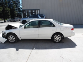 2000 TOYOTA CAMRY LE WHITE 3.0L AT Z17670